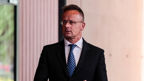 СИЈАРТО: Трамп једина нада за мир у Украјини