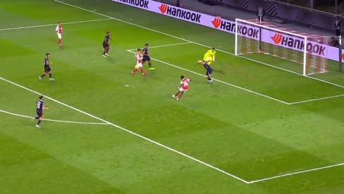 RASPAD SISTEMA: Zvezda primila još jedan jeftin gol (VIDEO)