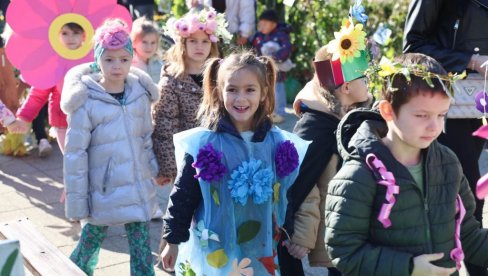 OSMESIMA UKRASILI FESTIVAL CVEĆA: Tradicionalna manifestacija održana u Žitištu