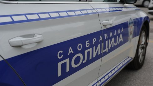 PIJAN I DROGIRAN PROŠAO KROZ CRVENO I OBORIO BICIKLISTU: U Južnobačkom okrugu poliija za vikend iz saobraćaja isključila 124 vozača