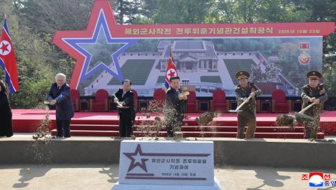 КИМ ОДАЈЕ ПОЧАСТ ВОЈНИЦИМА ПОГИНУЛИМ ЗА РУСИЈУ: Почела градња великог војног музеја у Северној Кореји