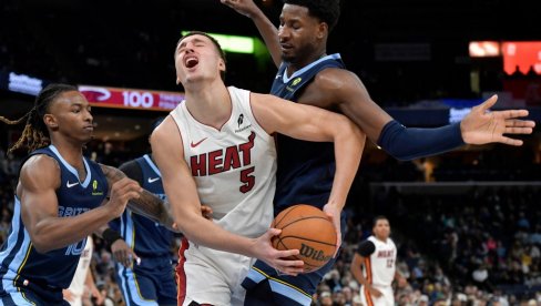 СРБИН ЈЕ НЕЗАУСТАВЉИВ: Никола Јовић у мечу каријере предводио Хитсе до нестварне победе (ВИДЕО)