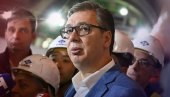 MOĆNA PORUKA PREDSEDNIKA NA SRETENJE: Zajedno, napornim radom, verom da možemo i moramo bolje, promenili smo lice Srbije! (VIDEO)