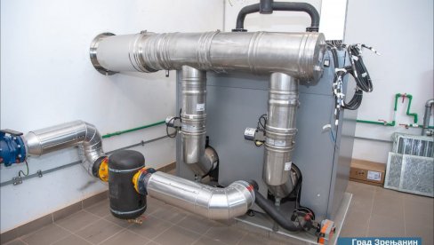 УЛАГАЊА У НОВЕ КОТЛОВЕ У ЗРЕЊАНИНСКИМ ШКОЛАМА