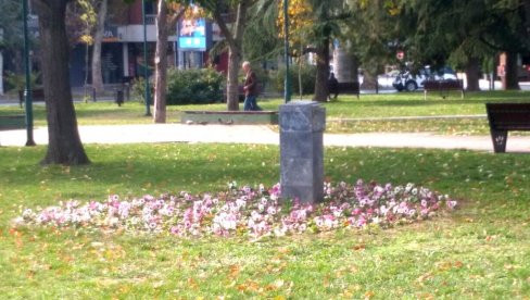 VANDALIZAM U PARKU: Sa postamenta uklonjena bista „Srpkinje“