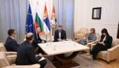 VERUJEM DA ĆE SARADNJA I DALJE JAČATI Vučić primio u oproštajnu posetu ambasadora Bugarske Petka Dojkova