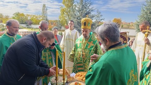 MOLITVA ZA MIR, REPUBLIKU SRPSKU I SRBIJU: Slava hrama Svete Petke, bogomolje u ruskom stilu građene, u Bijeljini