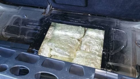 AKCIJA POLICIJE: Pao diler sa 55 kg droge (FOTO)