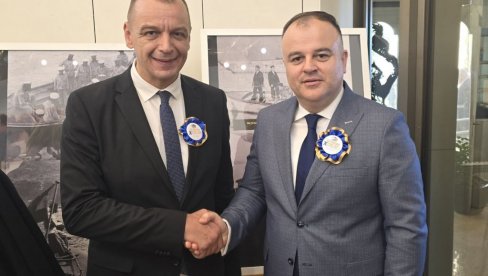 DELE ISTE VREDNOSTI I ČUVAJU ISTORIJSKO NASLEĐE: Đurađ Jakšić zamenik gradonačelnika Novog sada na obeležavanju Dana Herceg Novog