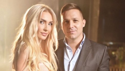 ЖИВОТ ИХ НИЈЕ МАЗИО: Певач се поистоветио са женом која је прошла кроз најтеже тренутке (ФОТО)