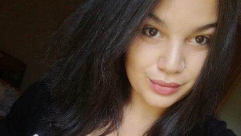 ДЕВОЈКА ПРОНАЂЕНА МРТВА У ТУШ КАБИНИ: Бака претрпела струјни удар док је покушавала да затвори воду и спаси унуку