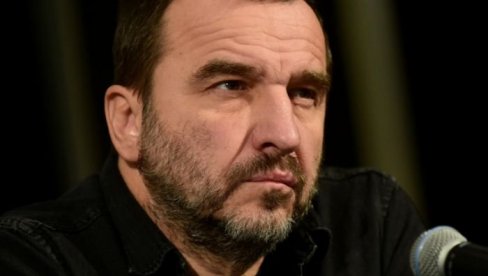 СВЕ ЖЕНЕ ПОРЕД СЕБЕ ДРЖИМ КАО МАЛО ВОДЕ НА ДЛАНУ:  Ненад Јездић се строго држи завета који је пре много година дао у цркви