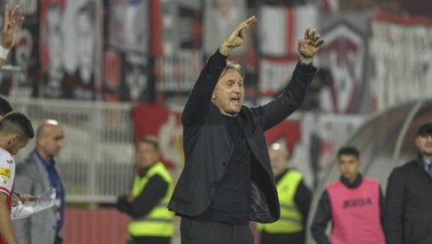 TRIJUMF OGLEDALO KARAKTERA EKIPE : Miroslav Tanjga, šef stručnog štaba Vojvodine, posle pobede nad Crvenom zvezdom