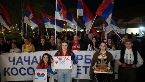 ZAGRLJAJI I SUZE RADOSNICE U PRELJINI: 1.500 Čačana dočekalo heroje s KiM