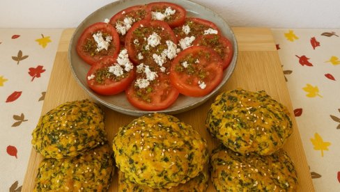 POGAČICE SA FETA SIROM I SPANAĆEM: Zeleni zalogaji koji osvajaju mirisom i ukusom (VIDEO)