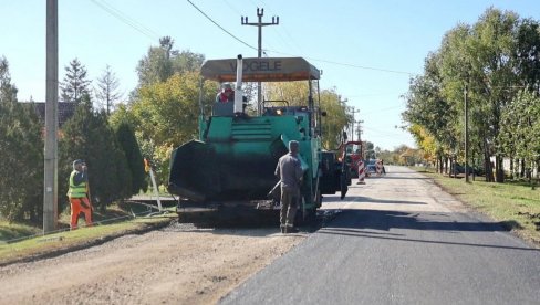 ОБУСТАВЉЕН САОБРАЋАЈ НА ПУТУ СУТЈЕСКА - СЕЧАЊ