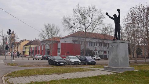 УРЕЂУЈЕ СЕ ПАРКИНГ У ЦЕНТРУ ЖИТИШТА