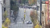 БЛОКАДЕРИ ПОНОВО МАЛТРЕТИРАЈУ БЕОГРАЂАНЕ: Саобраћај заустављен у Таковској улици
