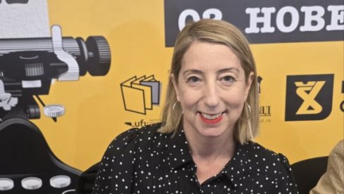 БОМБАРДОВАНИ ЛОШИМ ВЕСТИМА И ПРОПАГАНДОМ: Међу гостима издавача, на сајму књига била и шкотска списатељица Џени Колган