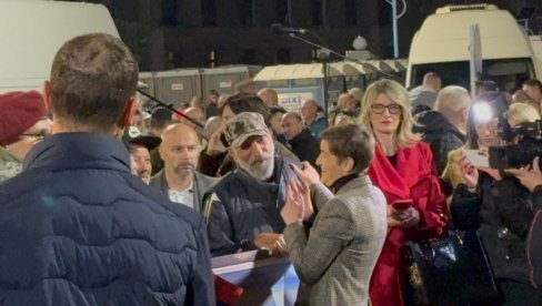 BRNABIĆ: Srbi sa AP KiM čuvaju ustavni poredak Srbije, ponosna sam što ih dočekujem