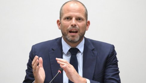 ЈА НИСАМ ЛУД! Белгијски министар одбране покушао да се оправда након тешких претњи Русији