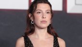 MILI BOBI BRAUN U MREŽASTOJ HALJINI NA PREMIJERI NOVE SEZONE Stranger things: Oštro odgovorila svima koji je kritikuju zbog izgleda (FOTO)
