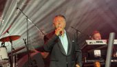 LEGENDARNI GLAS REGIONA U BEOGRADU: Halid Muslimović priredio veče puno emocija, nostalgije i antologijskih hitova (FOTO/VIDEO)