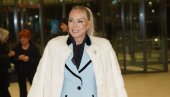 LEPA BRENA ODUŠEVILA STAJLINGOM: U glamuroznom izdanju stigla na modnu reviju (FOTO)