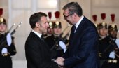 TRI SATA TRAJAO RAZGOVOR MAKRONA I VUČIĆA Izuzetna čast ukazana predsedniku Srbije na užasno težak dan za Francusku  (FOTO/VIDEO)