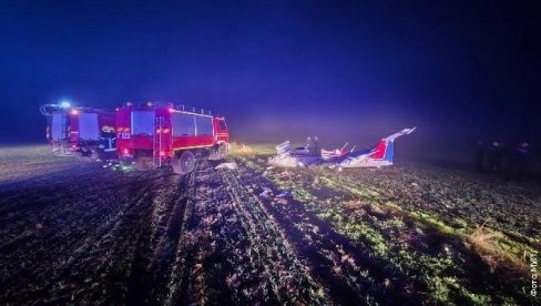 ОВО ЈЕ КОПИЛОТ (30) КОЈИ ЈЕ ПОГИНУО У АВИОНСКОЈ НЕСРЕЋИ КОД СУБОТИЦЕ: Неутешна супруга међу првима сазнала да је страдао на рођендан (ФОТО))