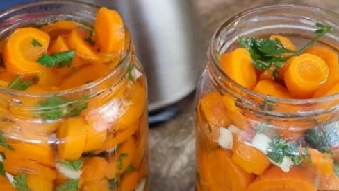 RECEPT SE PRENOSI SA KOLENA NA KOLENO: Ovu zimnicu od belog luka i šargarepe su naše bake pravile