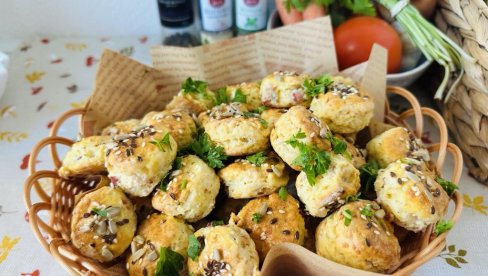 SLANI ZALOGAJČIĆI SA PANČETOM I KAČKAVALJEM: Recept za hrskavo pecivo