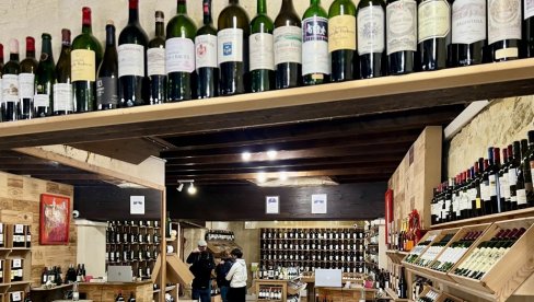 CRNO VINO ZA JOŠ CRNJE DANE: Potomci Gala menjaju tradiciju i piju manje vina, ali traže kvalitetnije berbe