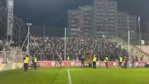 BRUKA KAKVA SE NE PAMTI! U Bosni policija tukla strane navijače jer su vikali SRBIJA! (VIDEO)