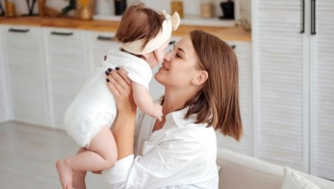 НАЈПОПУЛАРНИЈА ЖЕНСКА И МУШКА ИМЕНА У 2025. ГОДИНИ: Сва су кратка и традиционална