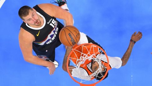 NIKOLA JOKIĆ OPČINIO AMERIKU! Naterao NBA da ponavlja Srbin je najbolji! Srbin je najbolji! (VIDEO)