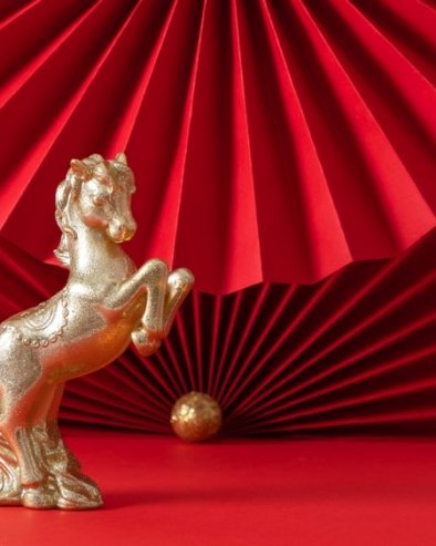 KINESKI HOROSKOP ZA 2026. GODINU: Šta možemo da očekujemo u godini Crvenog vatrenog konja?