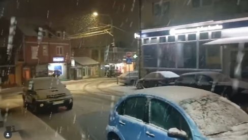 SNEG NAPRAVIO HAOS U OVIM DELOVIMA SRBIJE: Zavejane ulice, pogledajte zimske prizove (VIDEO)