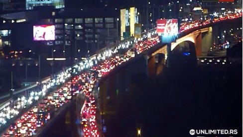 OGROMNE GUŽVE U BEOGRADU: Popodnevni špic paralisao prestonicu, ovde je najkritičnije (FOTO)