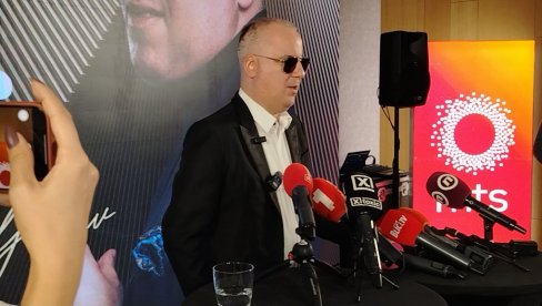 SAŠA MATIĆ PONUDIO SARADNJU JAKOVU JOZINOVIĆU: Objavio album, nastavlja regionalnu koncertnu turneju, ali i pomenuo mladog kolegu (FOTO)