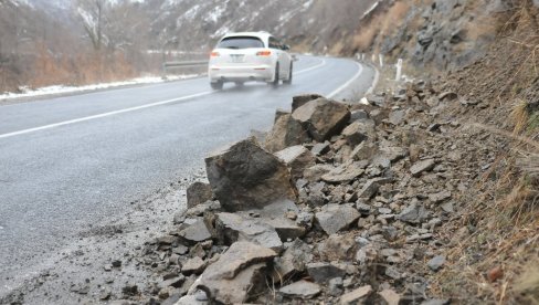 ОПРЕЗ КРОЗ КЛИСУРУ: Чести одрони на Ибарској магистрали од Краљева до Рашке