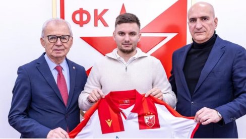 ZBOG OVOG POTEZA GA JE DOVELA ZVEZDA: Novi fudbaler crveno-belih u majici sa likom generala Pavkovića došao na promociju na Marakani