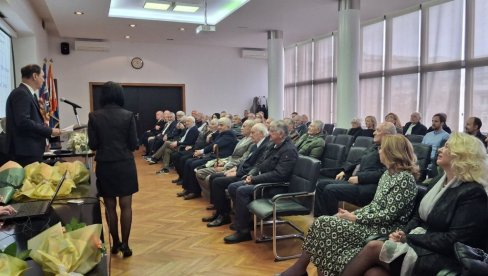 ZLATNE DIPLOME ZA ZLATNU GENERACIJU: Svečanost na Mašinskom fakultetu u Beogradu