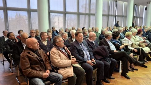 ZLATNI INDEKSI ZA GENERACIJU 75: Svečanost na Mašinskom fakultetu