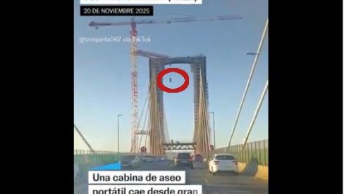 ZA DLAKU IZBEGNUTA TRAGEDIJA U SEVILJI: Pokretni toalet pao na most, saobraćaj potpuno obustavljen (VIDEO)