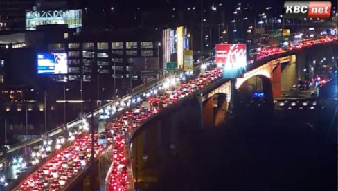 BEOGRAD U POTPUNOM KOLAPSU: Popodnevni špic napravio haos, naoružajte se strpljenjem i izbegavajte ove pravce (FOTO)
