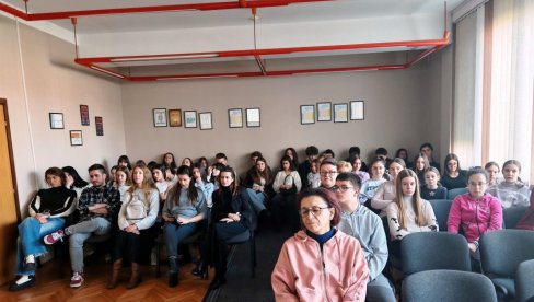 MARIHUANA: ISTINA BEZ FILTER: Predavanje u ćuprijskoj Školi za muzičke talente