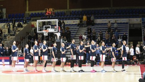 МИРЗА ДЕЛИБАШИЋ СЕ ПРЕВРЋЕ У ГРОБУ! Огласио се Кошаркашки савез Србије након срамних сцена у Сарајеву