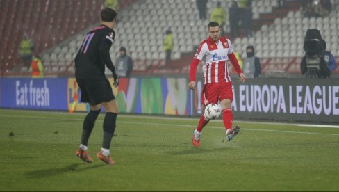 NIJE ISTI KRITERIJUM ZA SVE: Elšnik prokomentarisao crveni karton za Učenu na utakmici Zvezda - FCSB