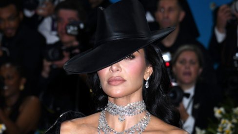 ĆERKA KIM KARDAŠIJAN JE NJEN NAJVEĆI KRITIČAR: Nije štedela majku pred važan događaj